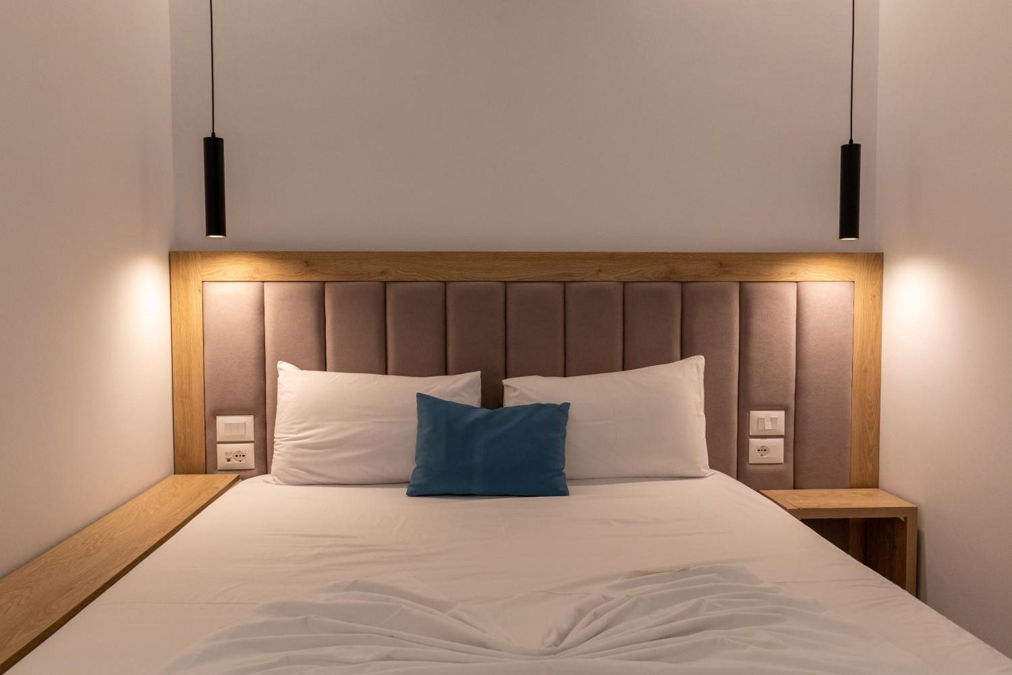 Monel Hotel คซามิล ภายนอก รูปภาพ