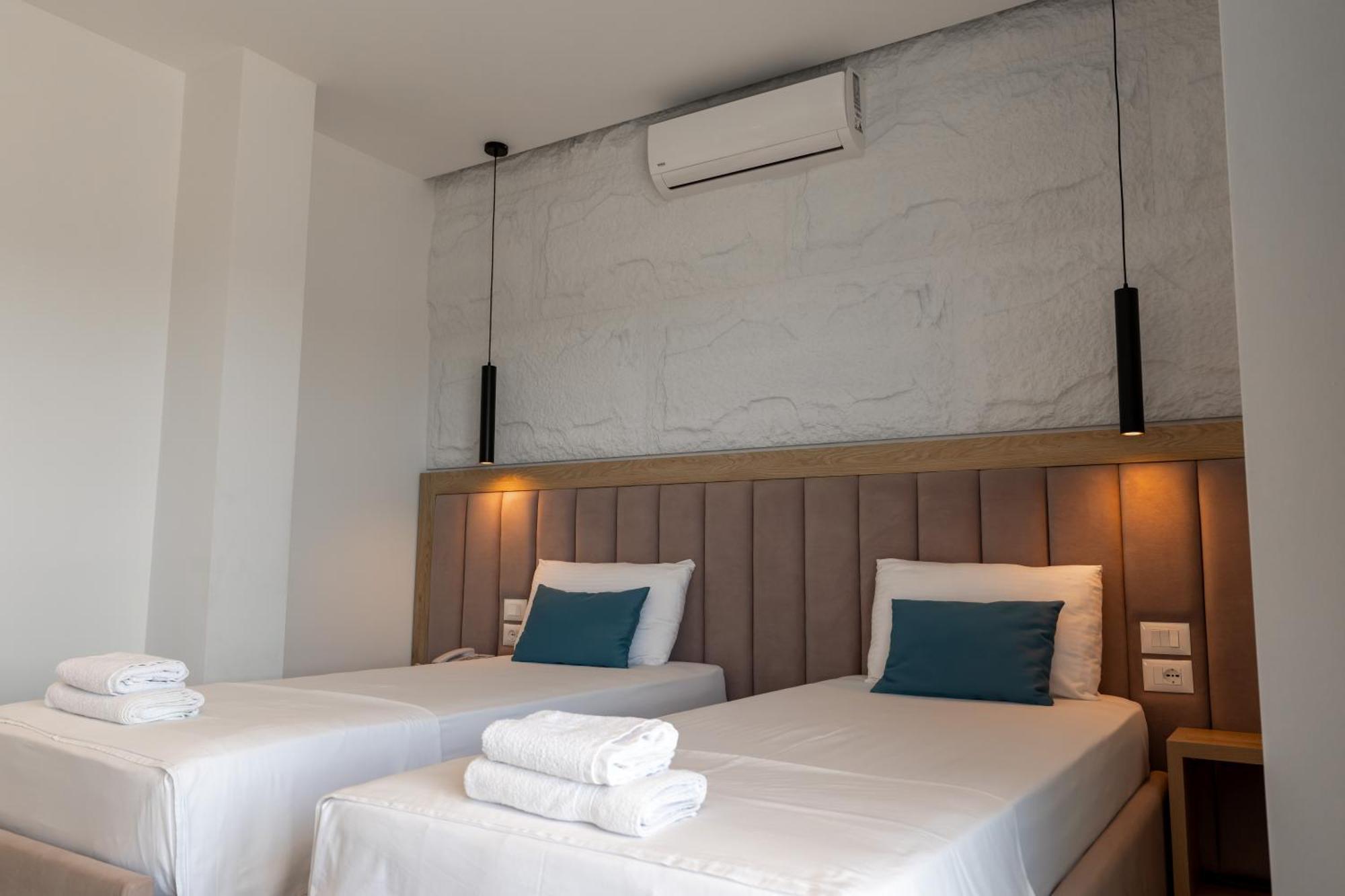 Monel Hotel คซามิล ภายนอก รูปภาพ