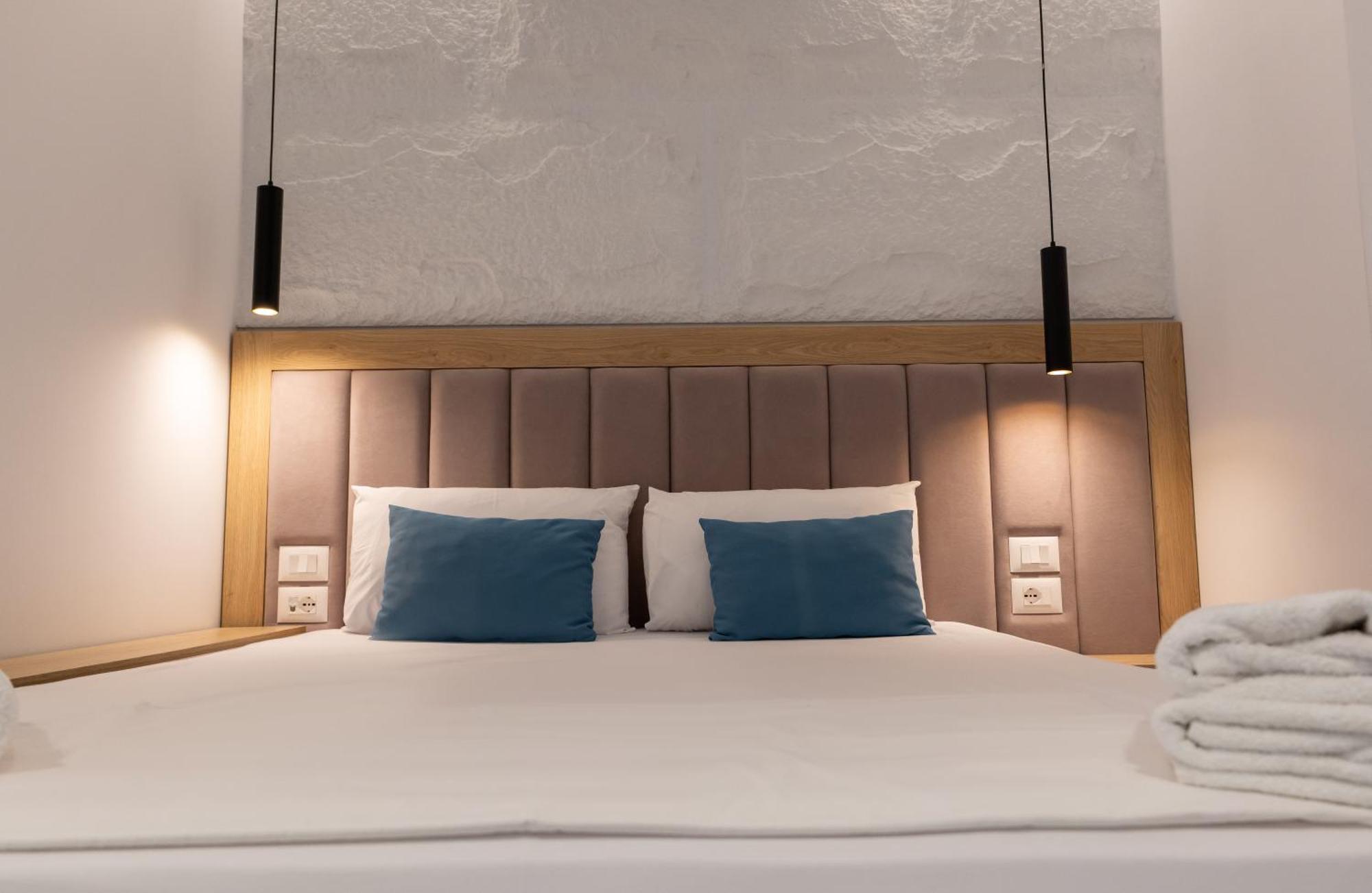 Monel Hotel คซามิล ภายนอก รูปภาพ